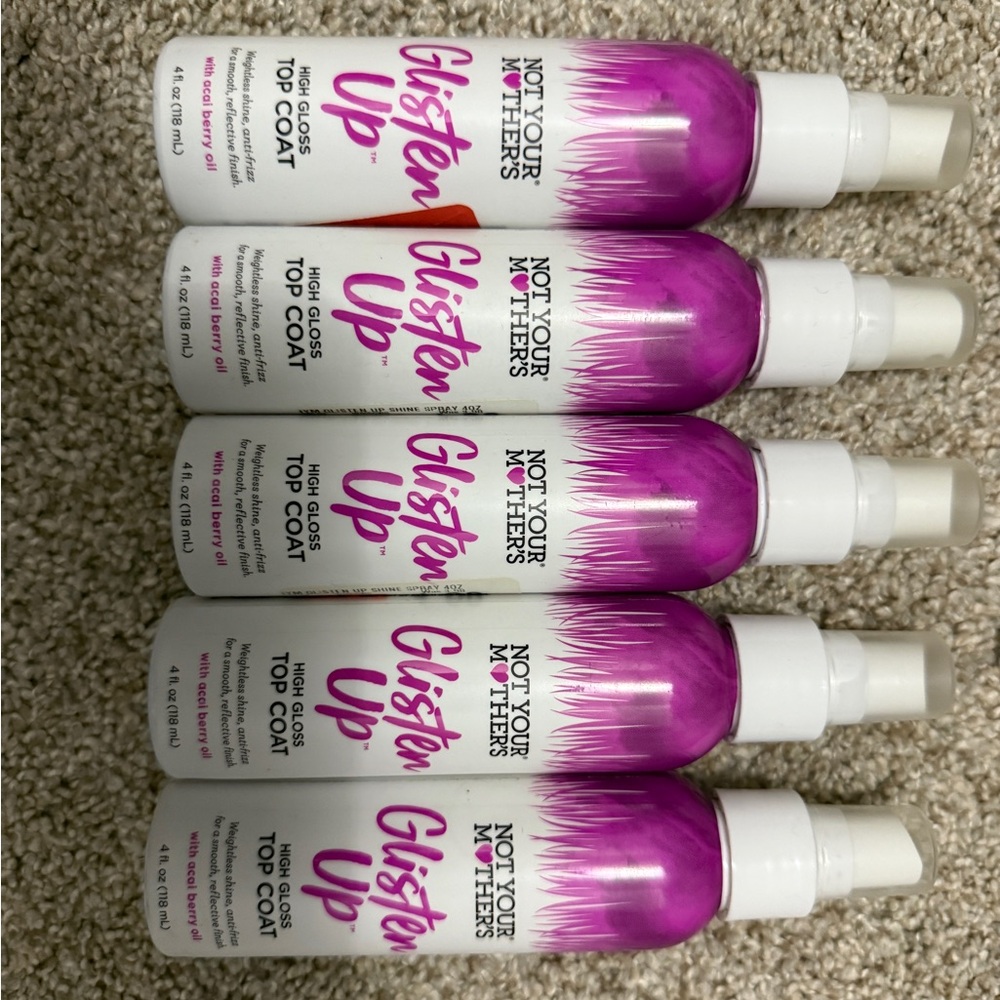 NOT YOUR MOTHERS Glisten Up Top Coat Spray NWT QTY 2